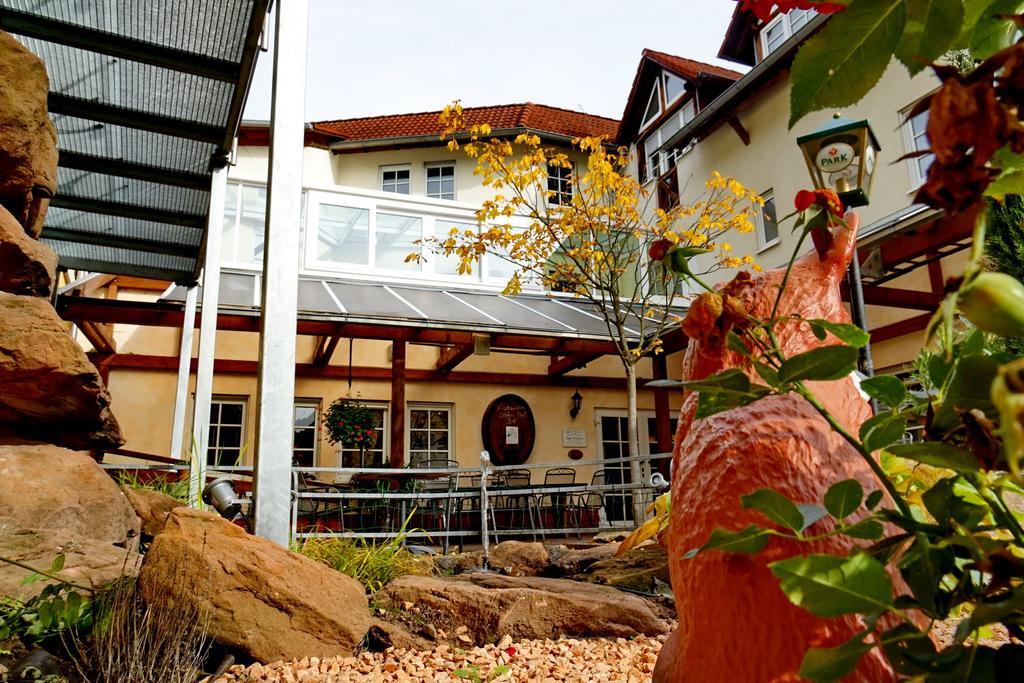 Zum Ochsen Hotel Хауенщайн Екстериор снимка